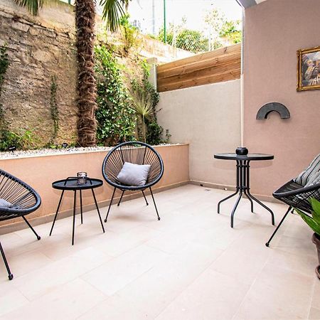Nina Colosseum Apartment พูลา ภายนอก รูปภาพ